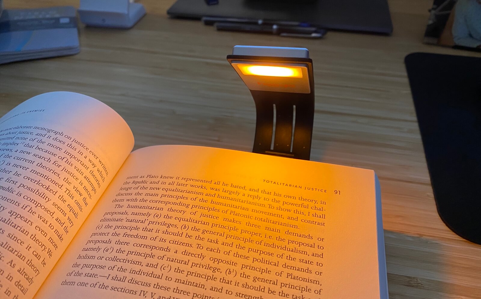 Book light in action